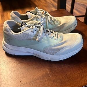 Arc’teryx womens running shoes Norvan LD